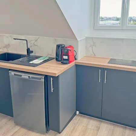 Cozy Paris Gateway Studio With Free Parking Apartman *