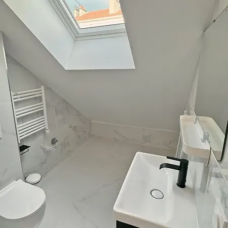 Cozy Paris Gateway Studio With Free Parking Apartman *